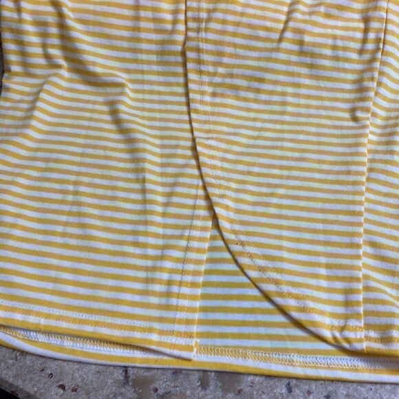 Striped Wrapped Dress    - Picture 4 of 5